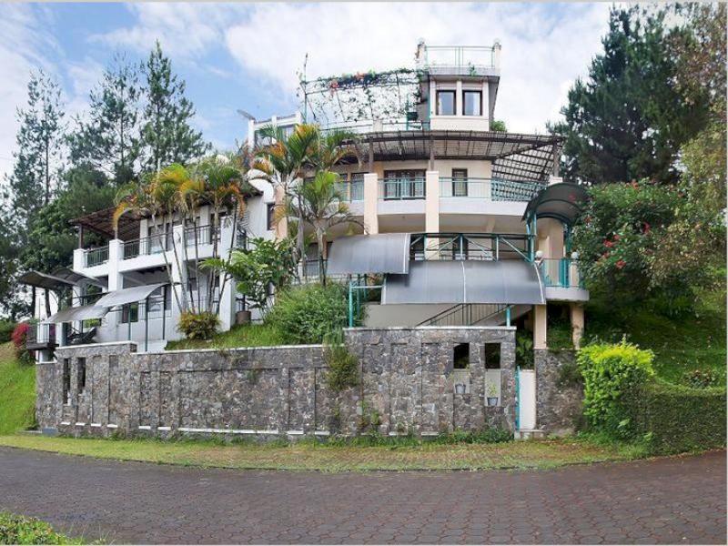 Villa Gerbera II Lembang Parongpong Экстерьер фото
